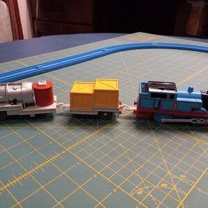TOMY Thomas and Jet Engine Set Battery Operated
